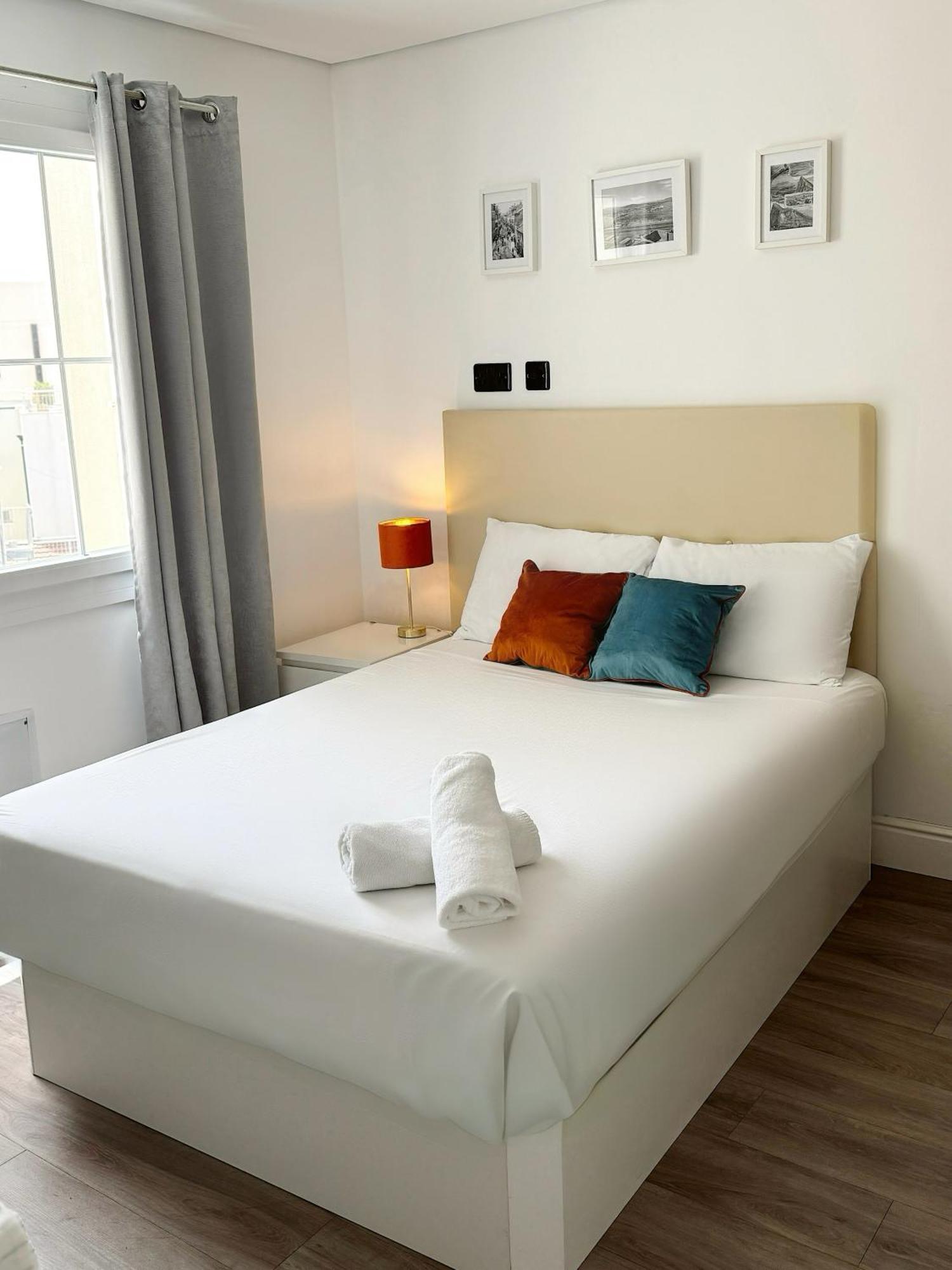 Central Penthouse Double Room Ensuite - Grand Central House Gibraltar Exteriér fotografie